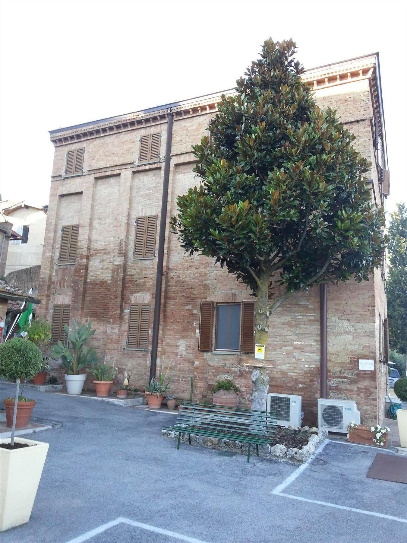 Hotel Porta Romana Di Luce 3*