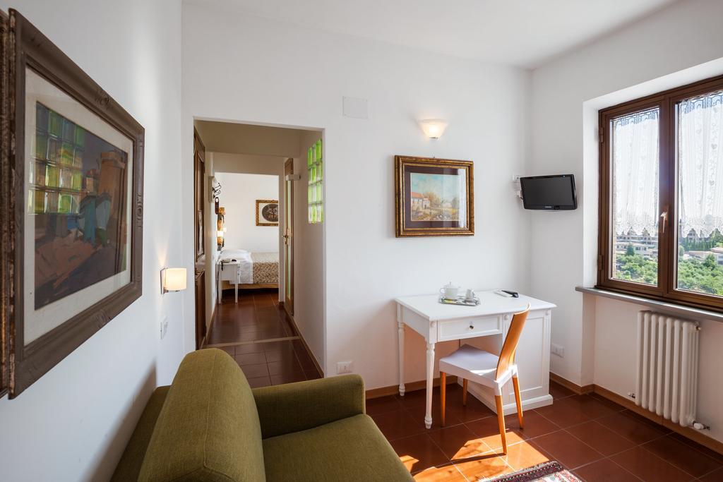 Porta Romana Di Luce Hotel 3*